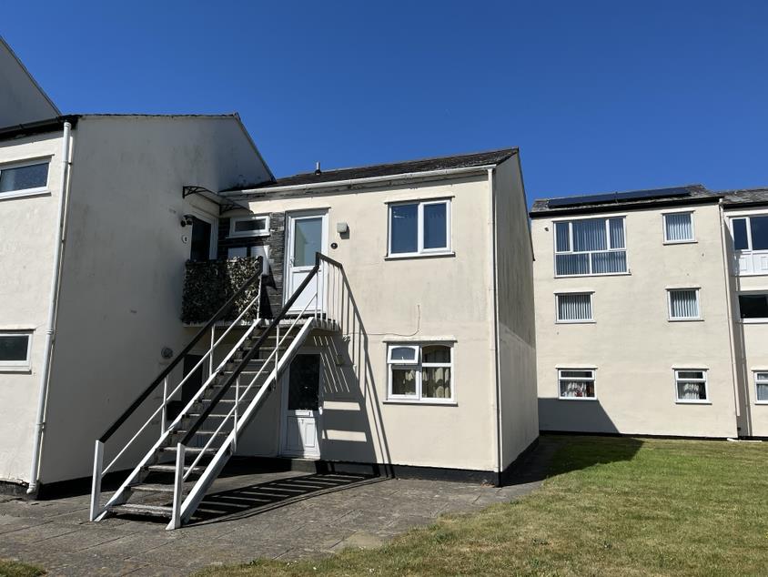 9 Glan Gors, Harlech